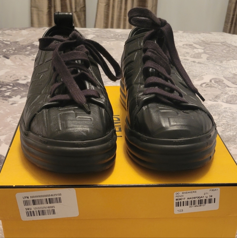 FENDI SNEAKERS BLACK SIZE 9
